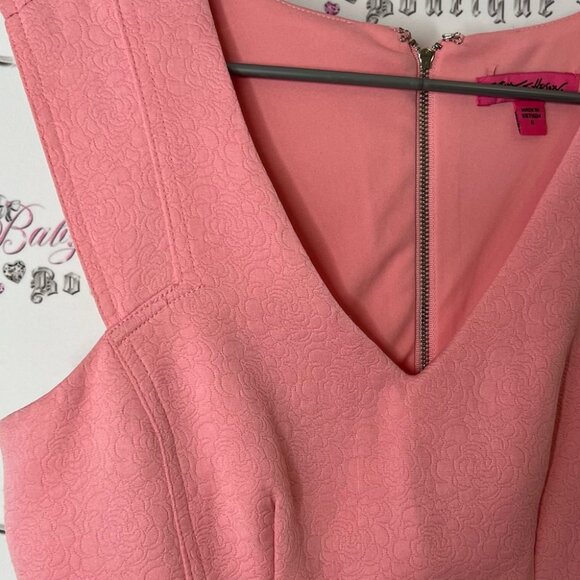 Betsey Johnson Coral Pink Textured Dress Vneck zip up back stunning flowers - Picture 4 of 8
